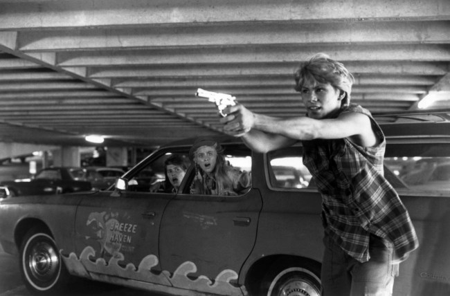 THE LEGEND OF BILLIE JEAN, Martha Gehman, Helen Slater, Christian Slater, 1985.©TriStar Pictures/courtesy Everett Collection