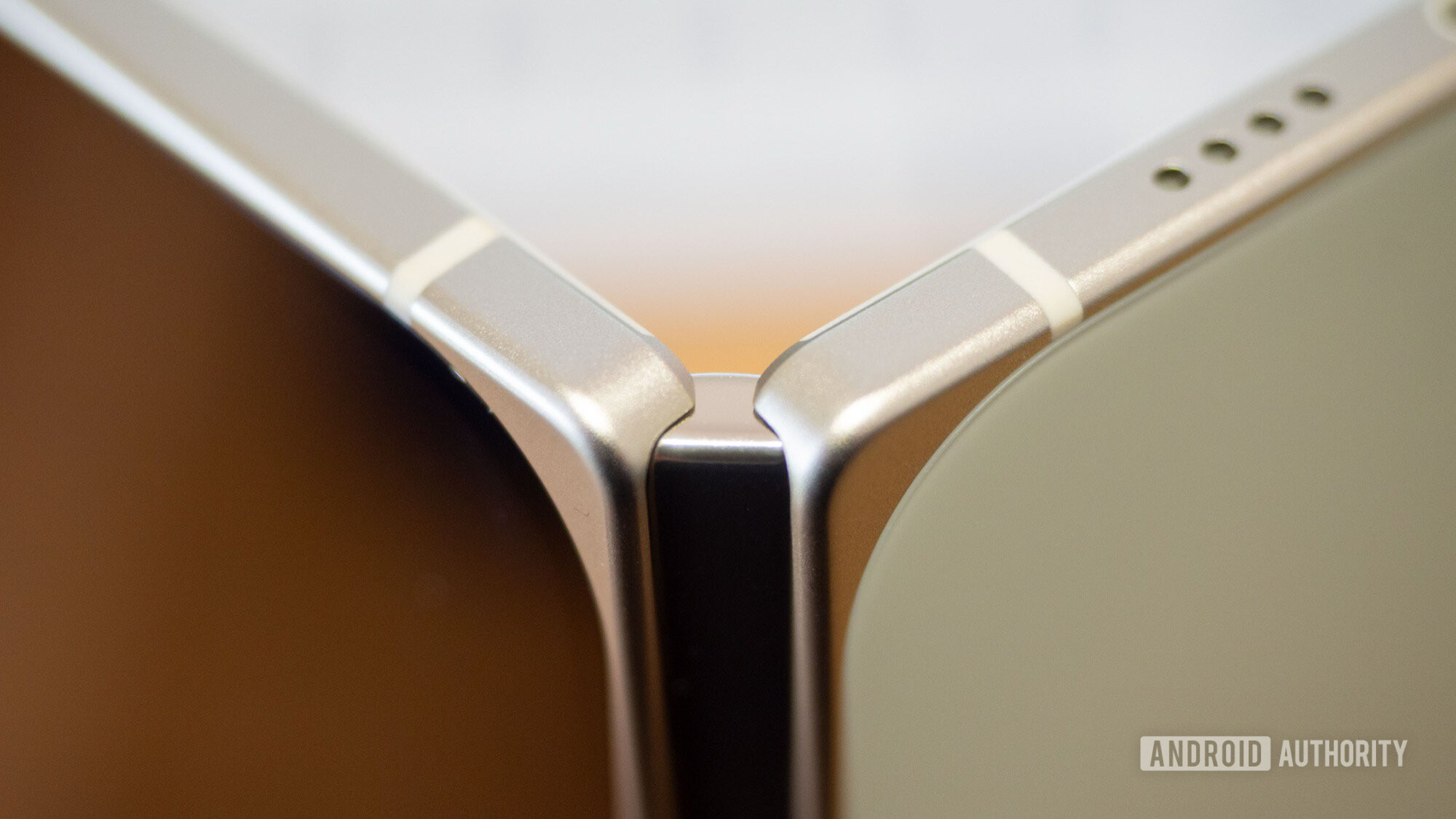 google pixel 10 pro fold hinge semi open google pixel 10 pro fold hinge semi open