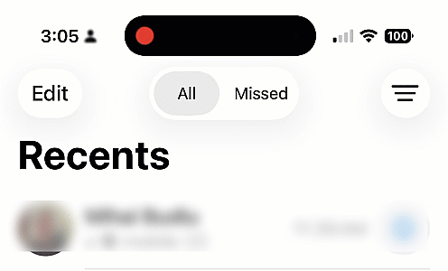 When switching to a tab that also filters selections, the filter button turns blue, although it wasn't selected.