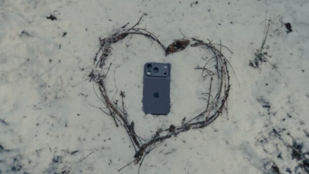 Holiday 2025 Apple ad